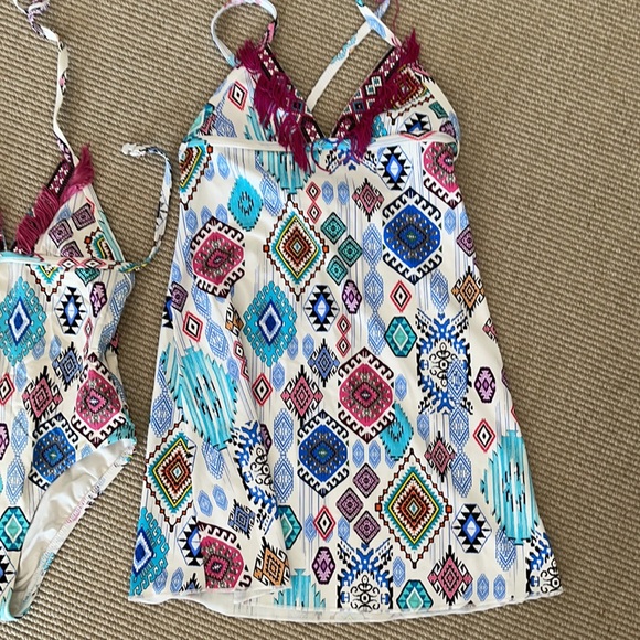 Pate De Sable bathing suit and cover up - Picture 3 of 4